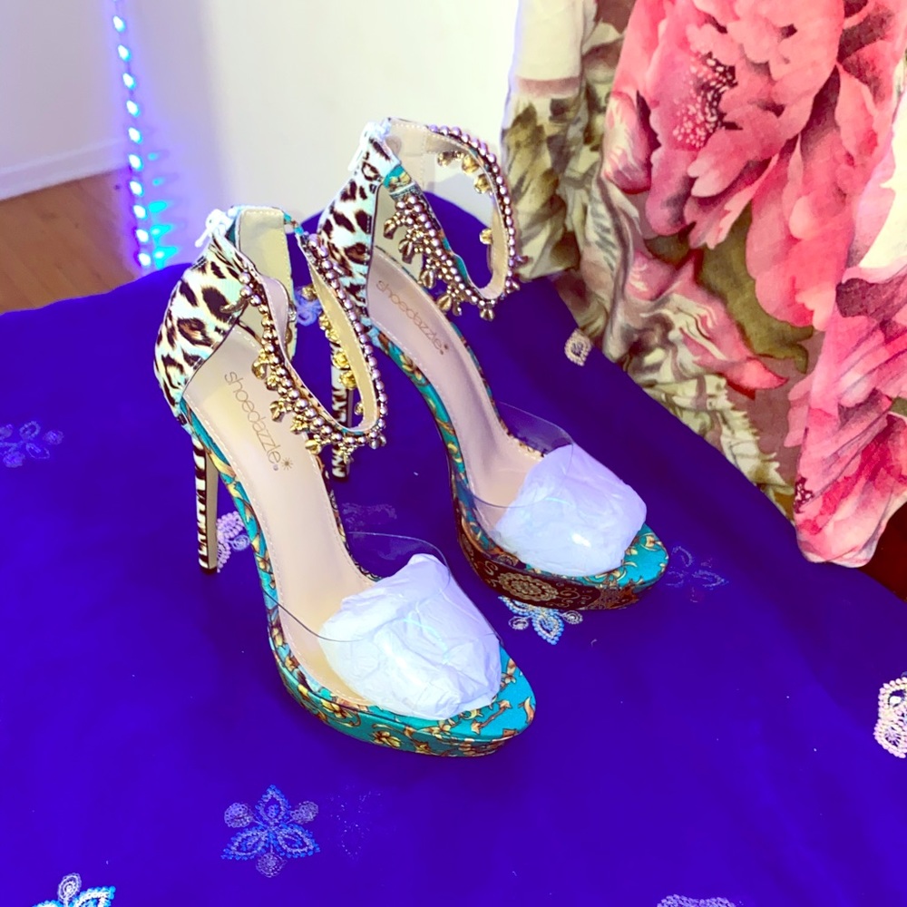 Brand new Green platform heels - very chic